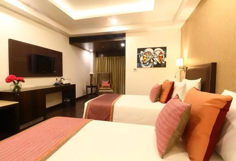 هتل Ameya Suites