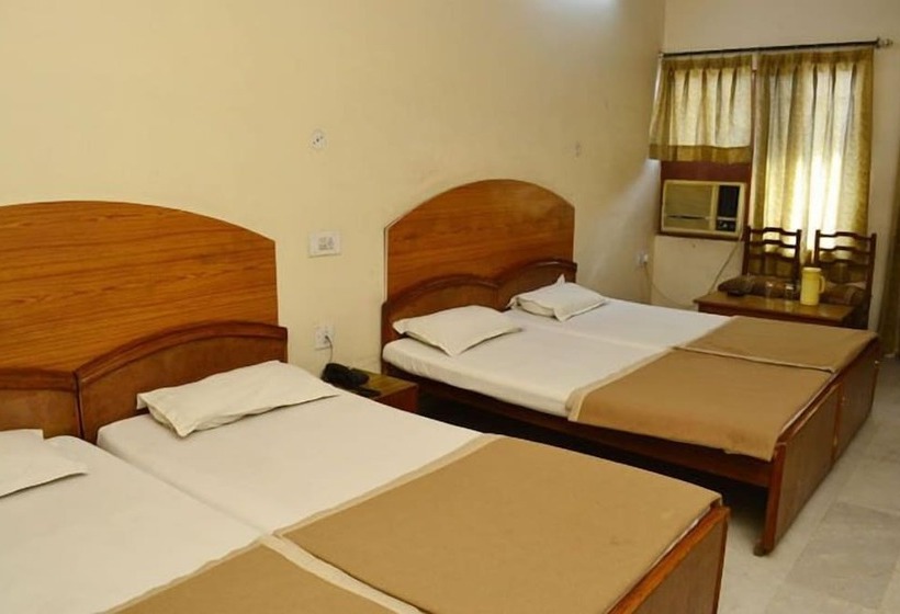 酒店 Raghav Palace