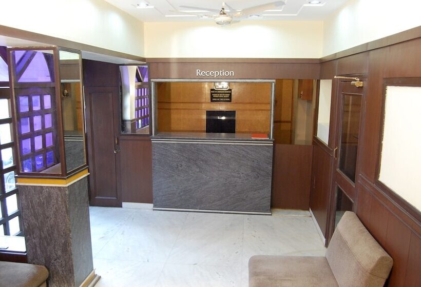 酒店 Raghav Palace