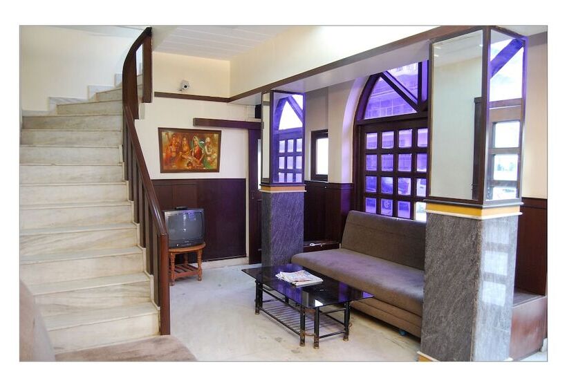 酒店 Raghav Palace