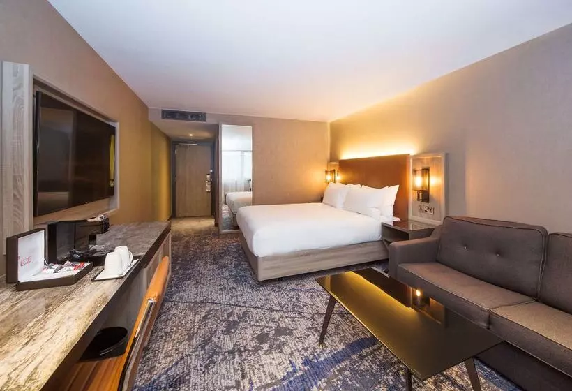 ホテル Doubletree By Hilton London Kingston Upon Thames