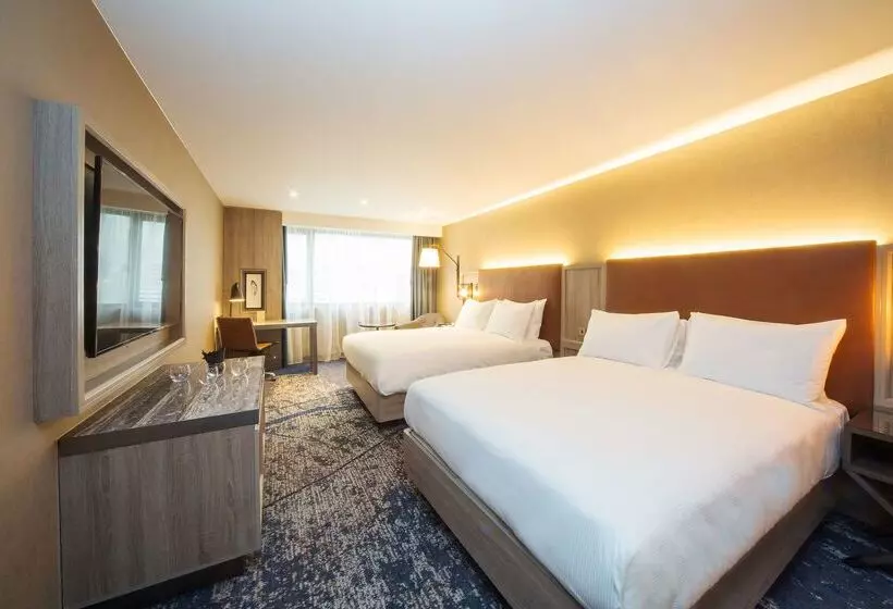 ホテル Doubletree By Hilton London Kingston Upon Thames