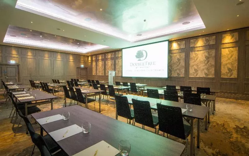 ホテル Doubletree By Hilton London Kingston Upon Thames