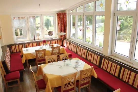 ホテル Hohenester Gasthaus &