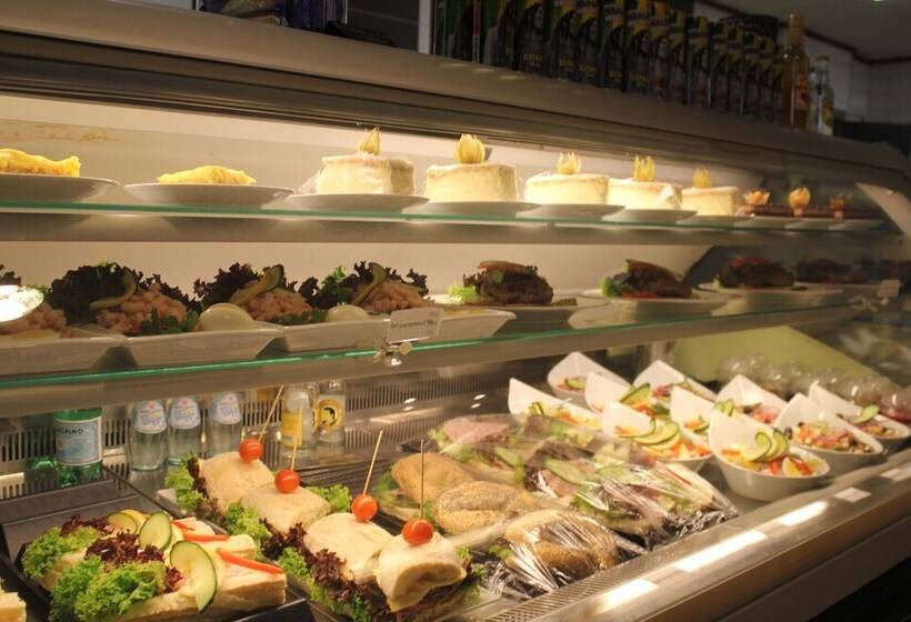 Отель Heimat Brokelandsheia