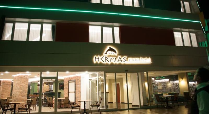 هتل Hermias Marin