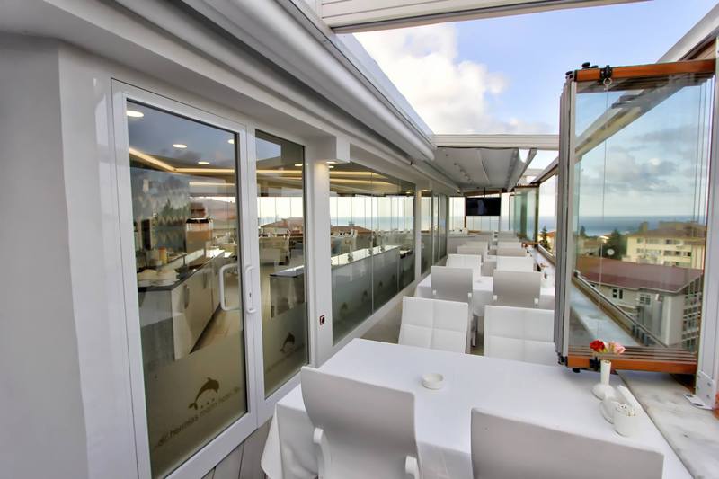 هتل Hermias Marin