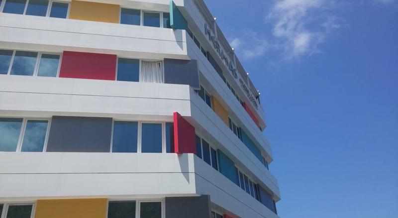 هتل Hermias Marin