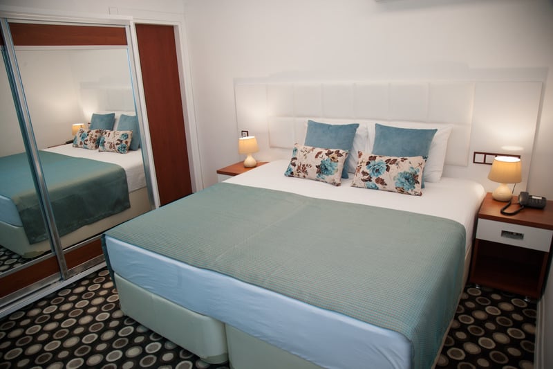 هتل Hermias Marin