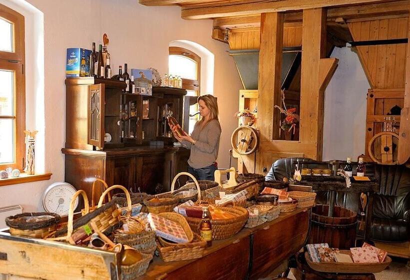 호텔 Historische ölmühle Eberstedt