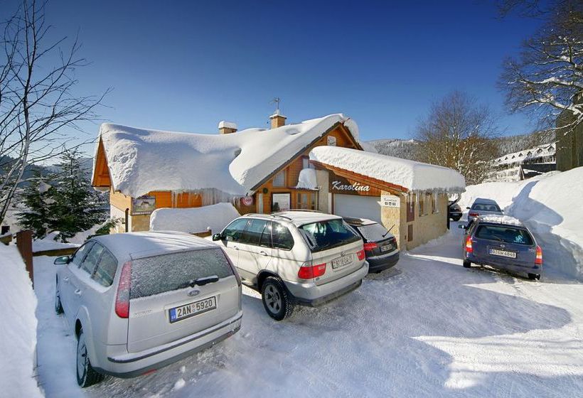 ホテル Pension Karolína