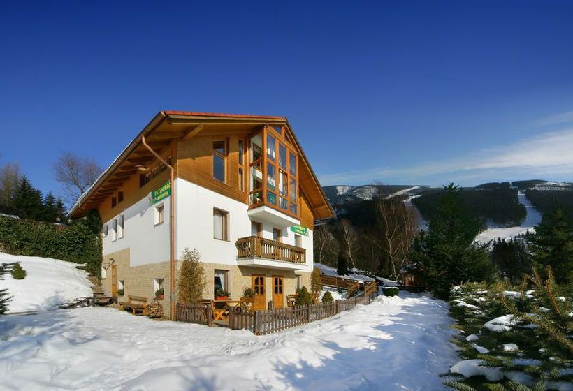 ホテル Pension Karolína