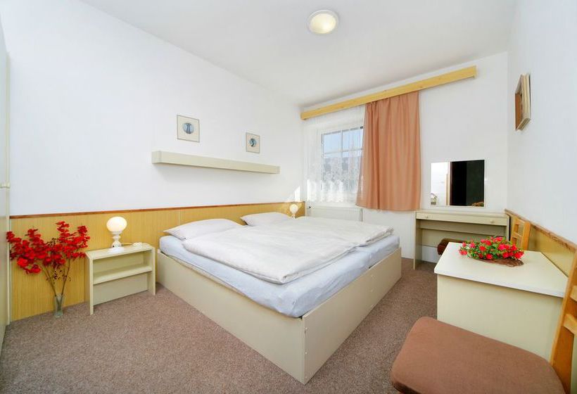 ホテル Pension Karolína