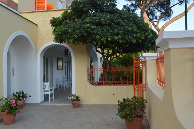 בית מלון כפרי Polito