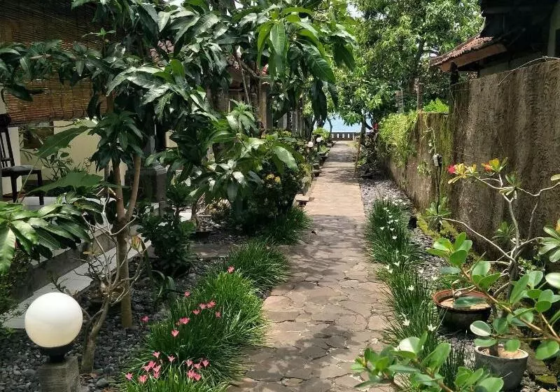 هتل Temple Cafe & Seaside Cottages