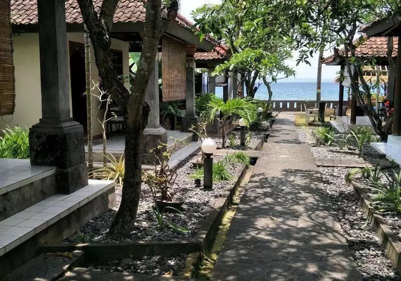 هتل Temple Cafe & Seaside Cottages