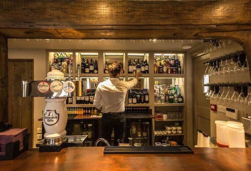 ホテル The Harvard Inn