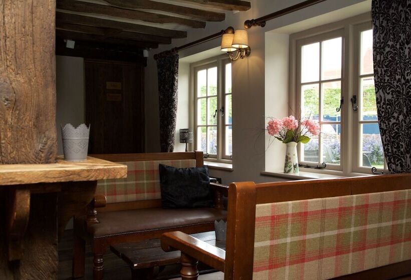 ホテル The Harvard Inn