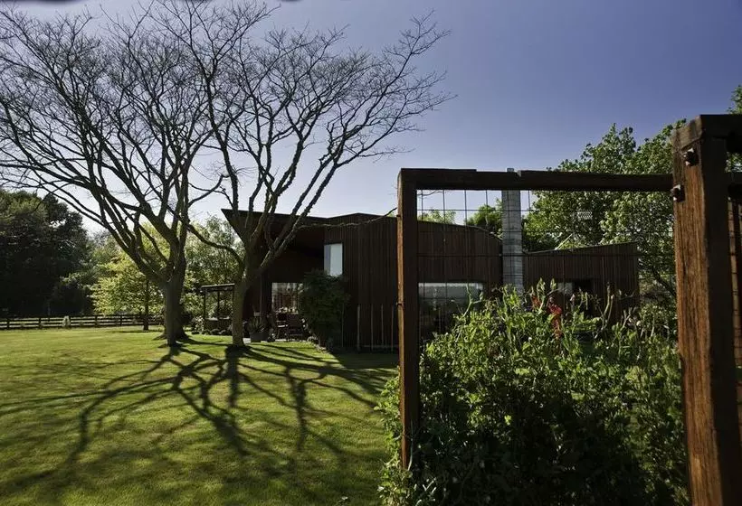 ペンション John's House