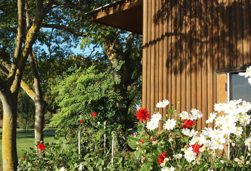 بنسيون John's House