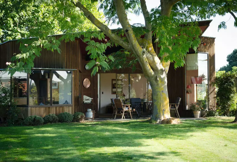 ペンション John's House