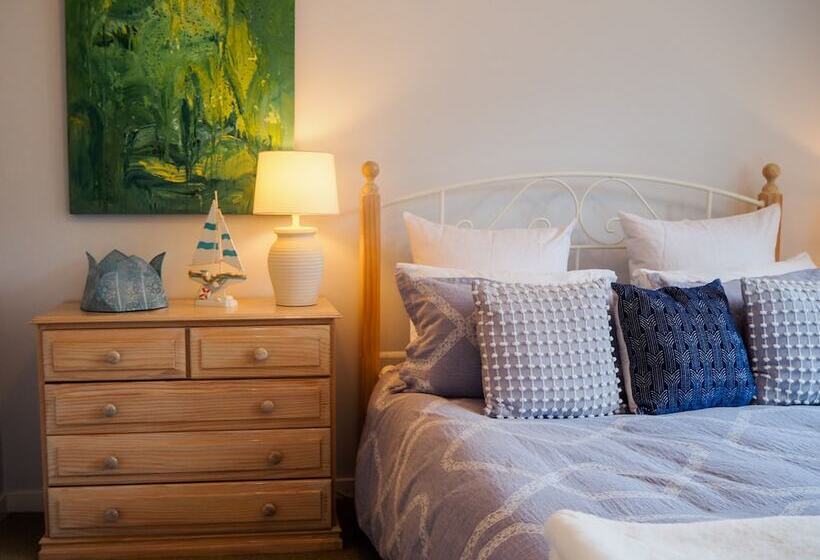 بنسيون The Gables B&b