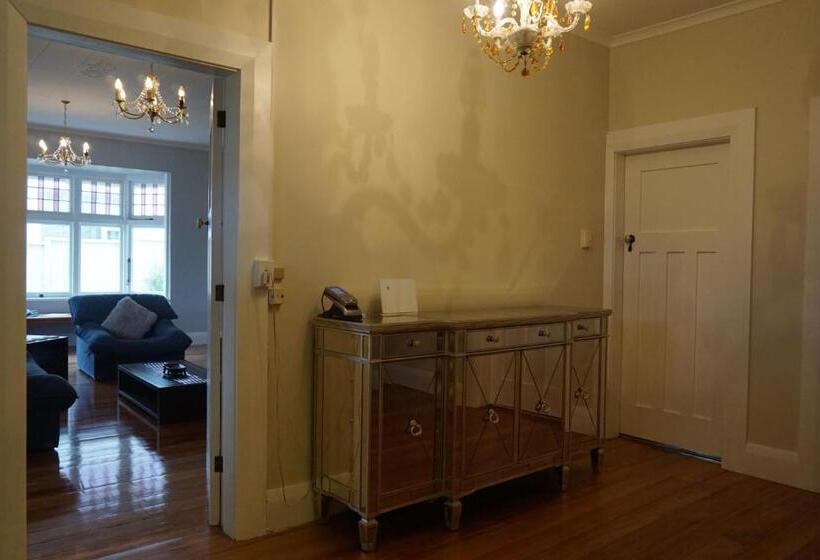 بنسيون The Gables B&b