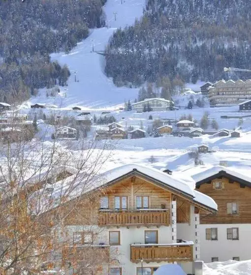 Alpen Royal Raggiungibile Con Gli Sci Ai Piedi