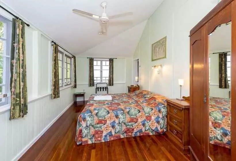 Auckland Hill Bed & Breakfast