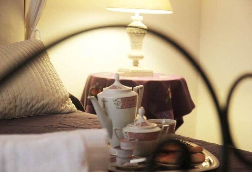 تختخواب و صبحانه Casamore Rooms