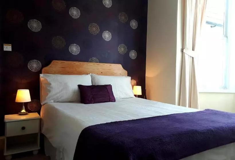 ベッドアンドブレックファースト Abberley Guest House