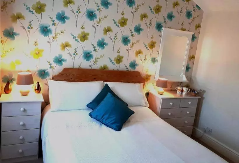 ベッドアンドブレックファースト Abberley Guest House
