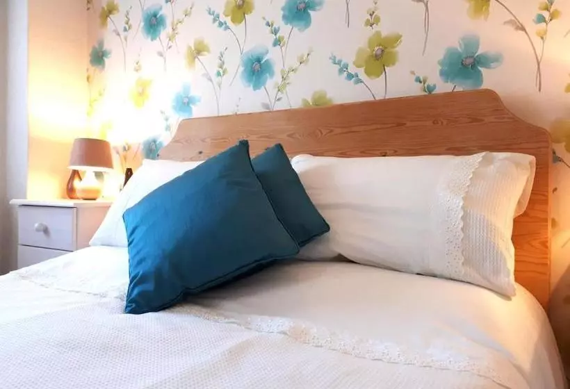 ベッドアンドブレックファースト Abberley Guest House