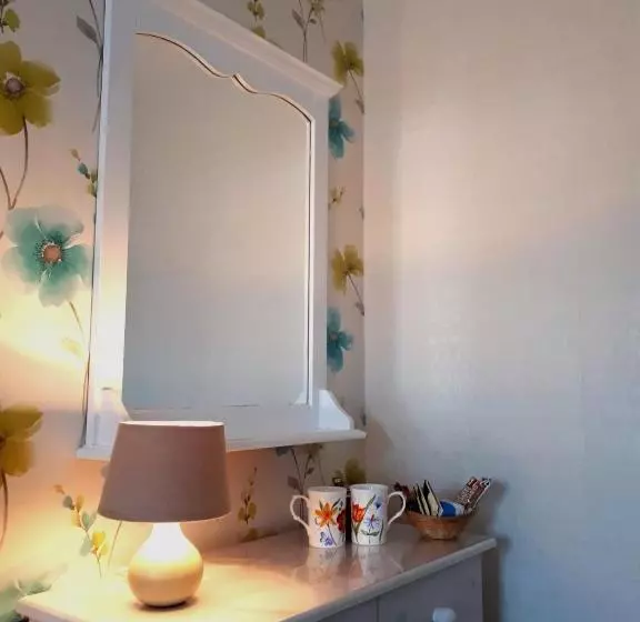 ベッドアンドブレックファースト Abberley Guest House