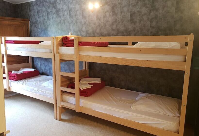 ベッドアンドブレックファースト Hébergement Artense