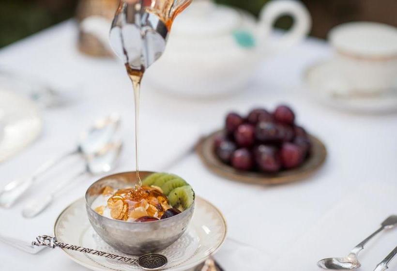 تختخواب و صبحانه La Maison Ottomane