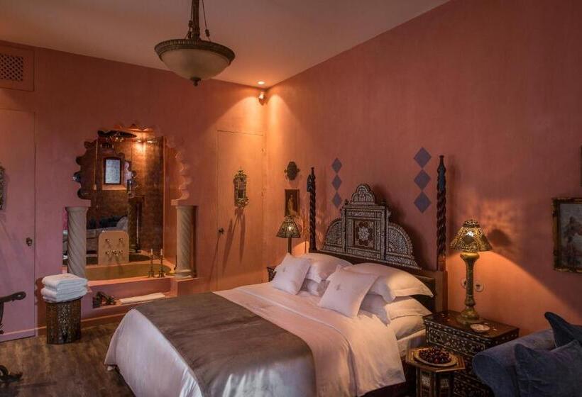 تختخواب و صبحانه La Maison Ottomane