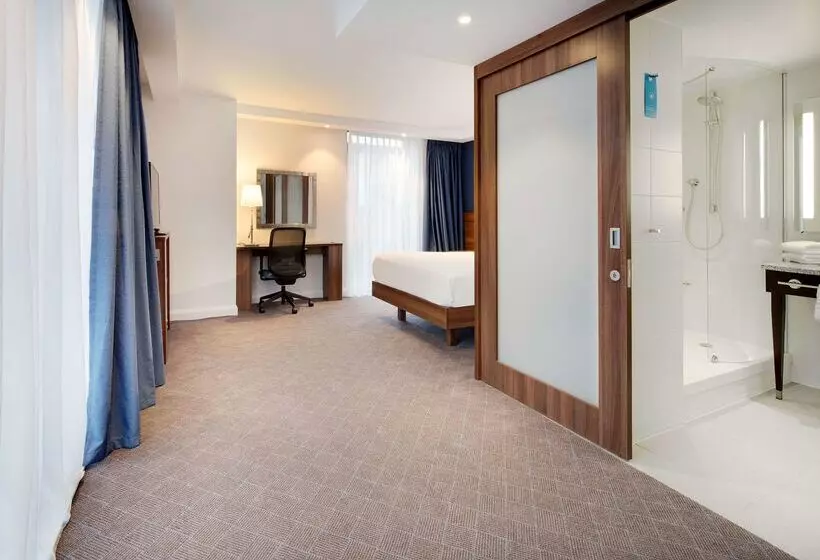 هتل Hampton by Hilton Dundee City Centre