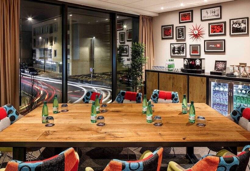 Отель Ibis Cambridge Central Station