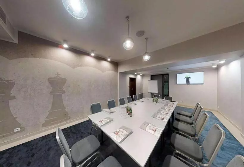 ホテル Ibis Styles Gniezno Stare Miasto
