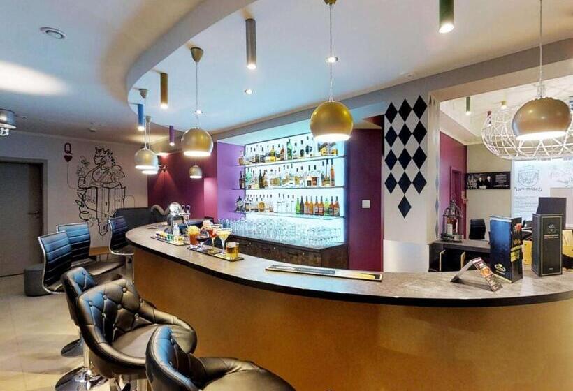 هتل Ibis Styles Gniezno Stare Miasto