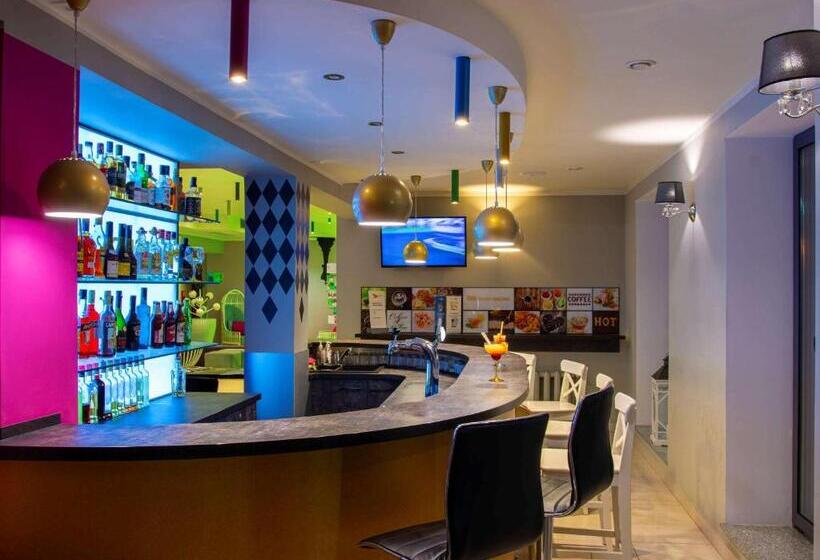 هتل Ibis Styles Gniezno Stare Miasto