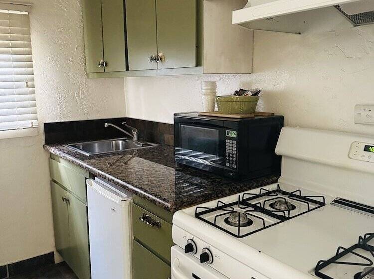 هتل Indian Flat Rv Park  Tent Cabins & Cottages