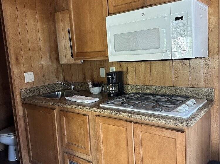 هتل Indian Flat Rv Park  Tent Cabins & Cottages