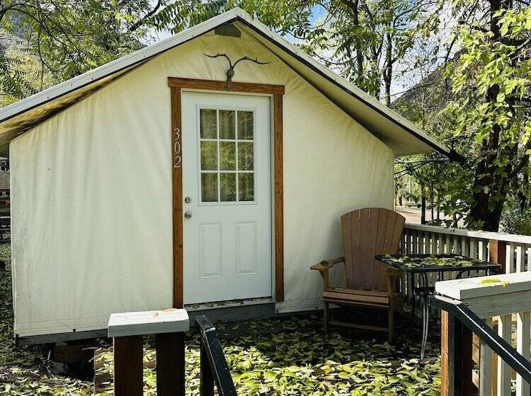 هتل Indian Flat Rv Park  Tent Cabins & Cottages
