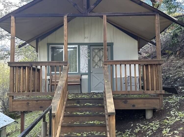 هتل Indian Flat Rv Park  Tent Cabins & Cottages