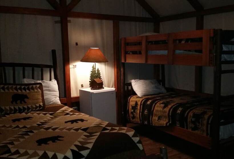 هتل Indian Flat Rv Park  Tent Cabins & Cottages