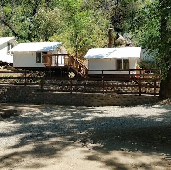 هتل Indian Flat Rv Park  Tent Cabins & Cottages