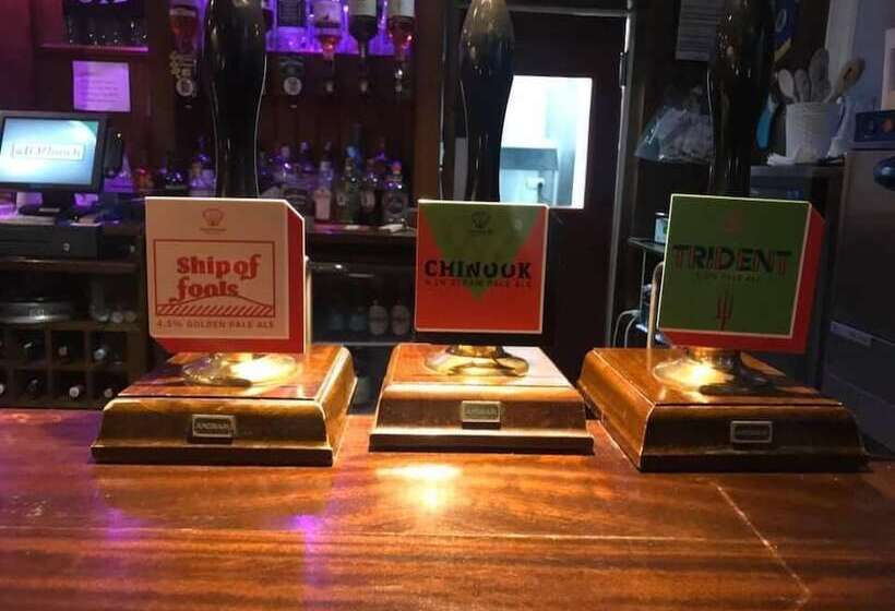 Rivelyn Hotel Bar & Restaurant