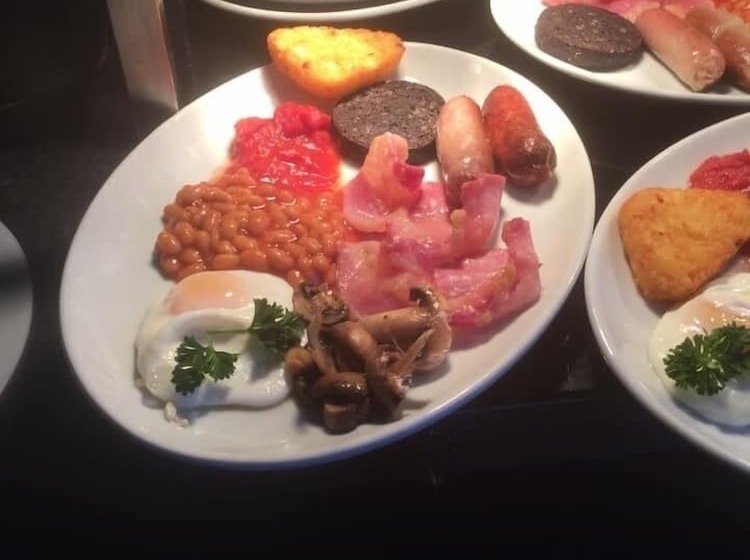 Rivelyn Hotel Bar & Restaurant